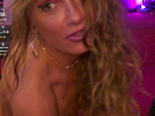 AnneGoddesss live cam on BongaCams