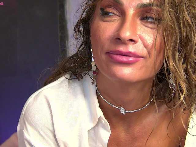 AnneGoddesss live cam on BongaCams