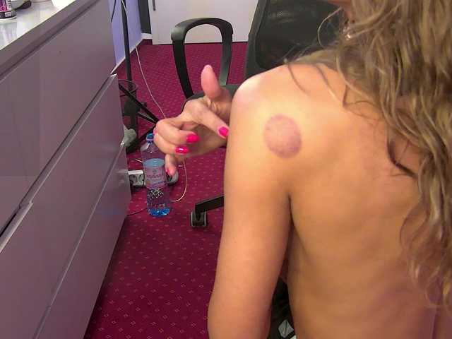 Sex chat gratuit in direct cu AnneGoddesss pe BongaCams