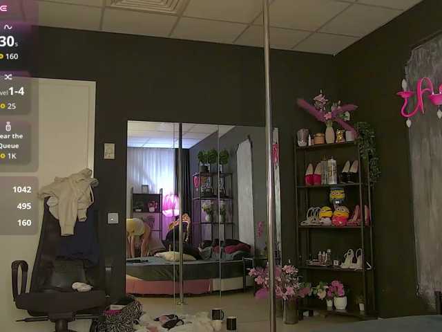 Annegoddesss live cam