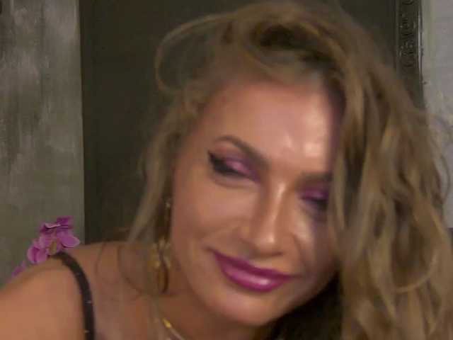 AnneGoddesss live cam on BongaCams