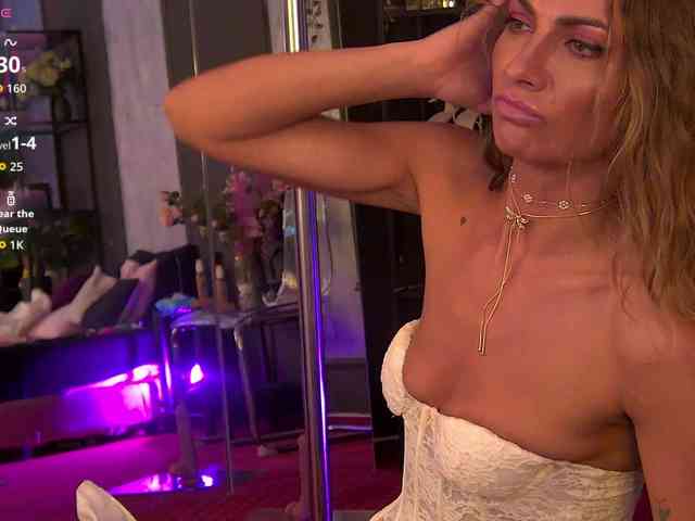 AnneGoddesss AnneGoddesss