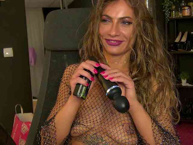 AnneGoddesss webcam