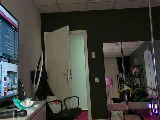 AnneGoddesss webcam