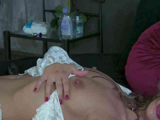 AnneGoddesss webcam