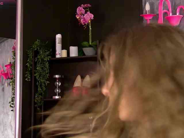 AnneGoddesss webcam