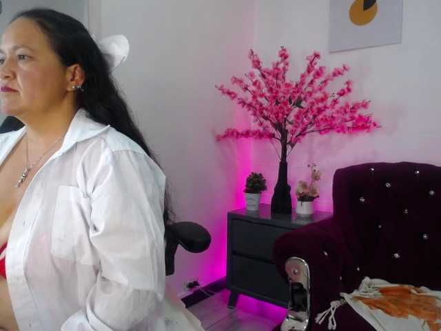 AnnieCarterr