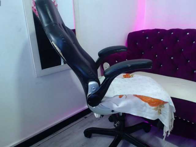 AnnieCarterr live cam on BongaCams