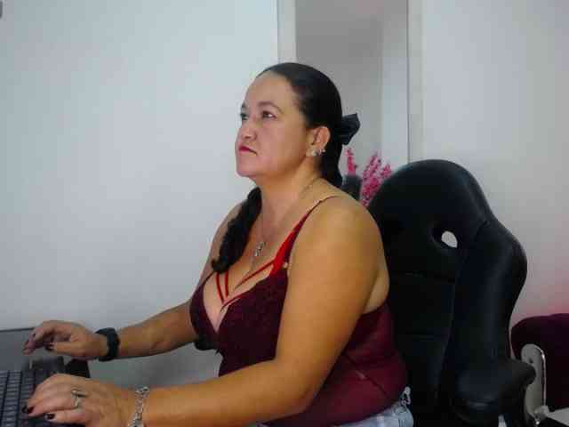 AnnieCarterr webcam