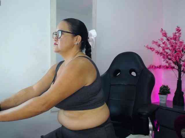 AnnieCarterr