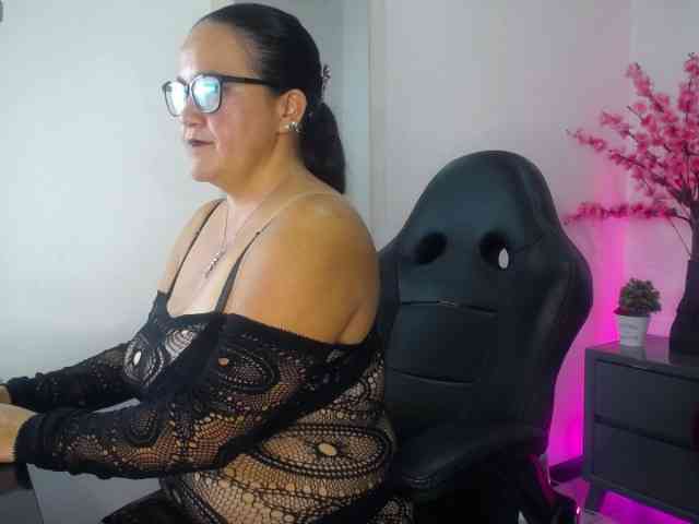 AnnieCarterr webcam
