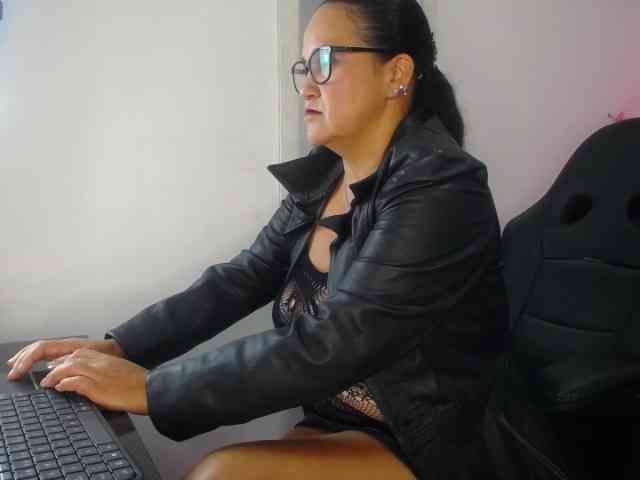 AnnieCarterr webcam