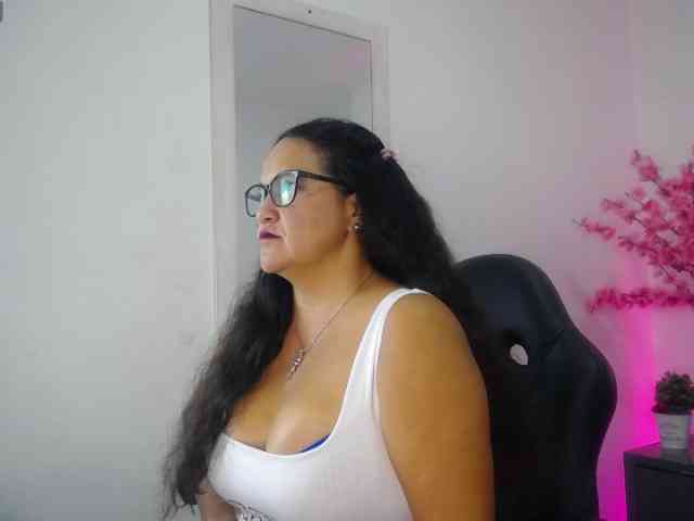 AnnieCarterr