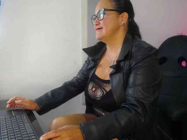 AnnieCarterr webcam