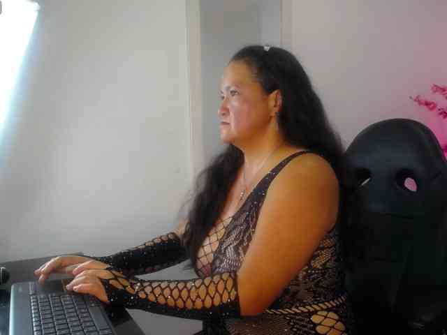 AnnieCarterr webcam