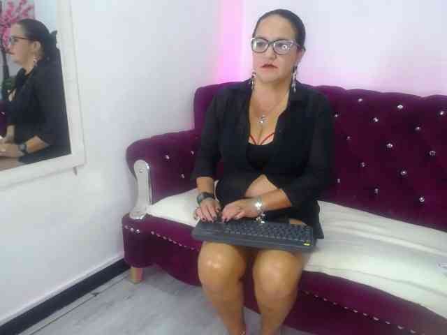 AnnieCarterr webcam