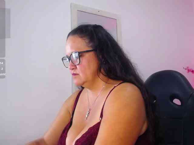 AnnieCarterr