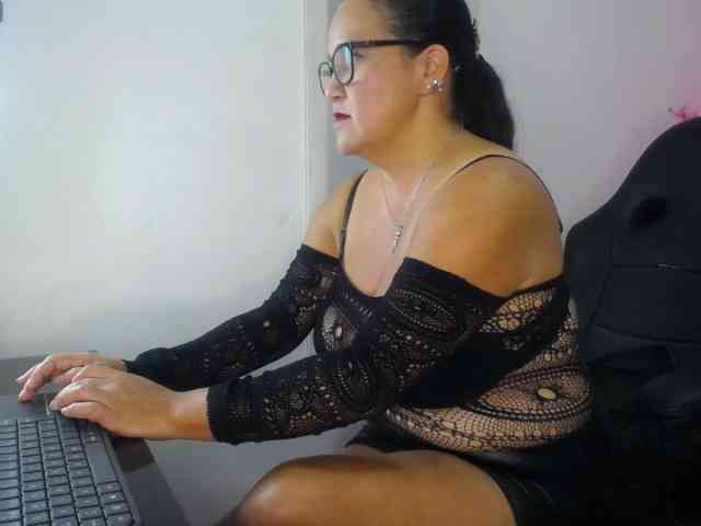 AnnieCarterr webcam