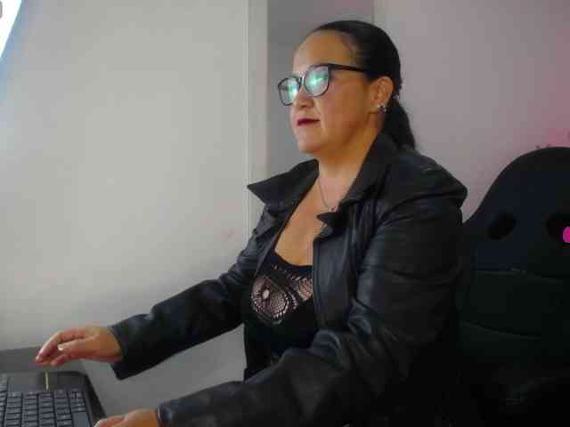 AnnieCarterr webcam