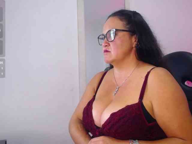 AnnieCarterr webcam