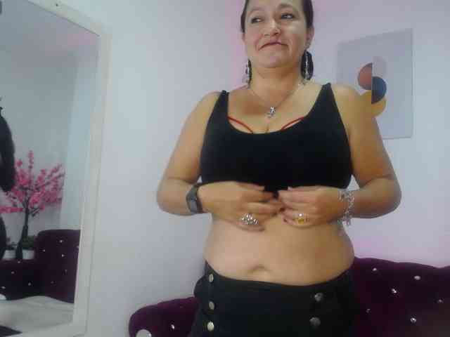 AnnieCarterr webcam