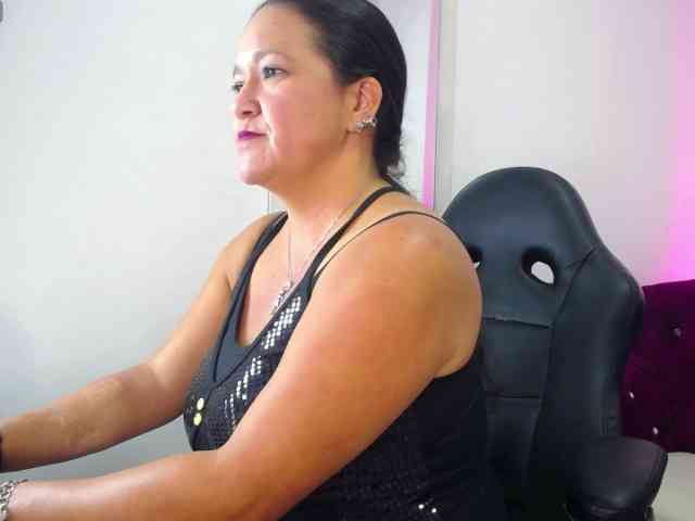 AnnieCarterr webcam