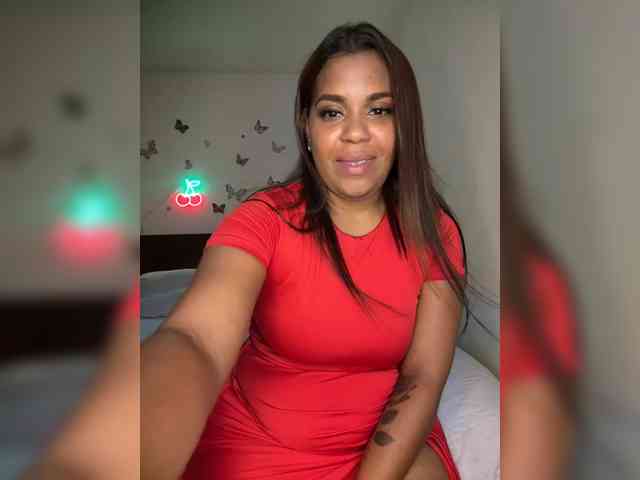 LucyDalton webcam