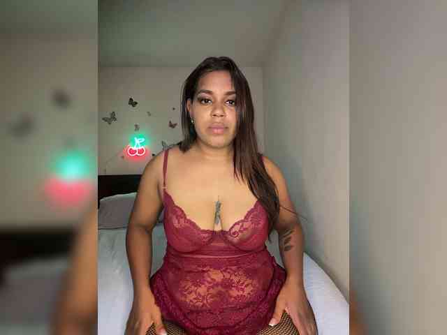 LucyDalton webcam