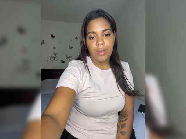 LucyDalton webcam