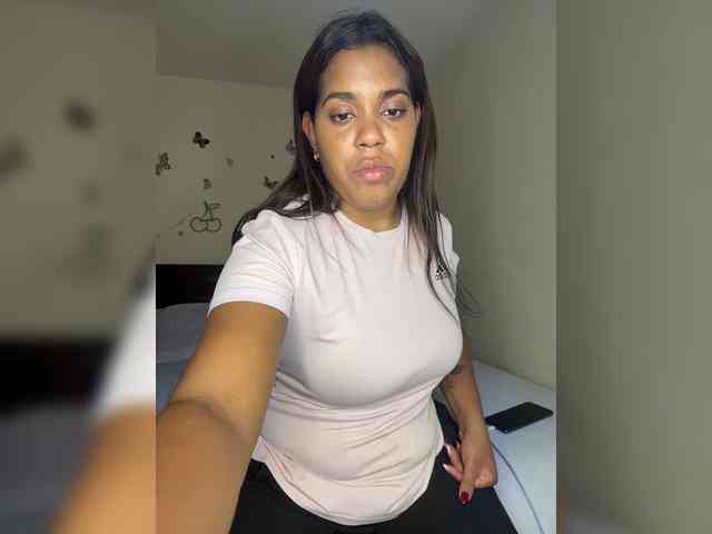 LucyDalton webcam