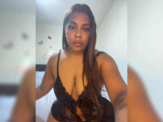 LucyDalton webcam