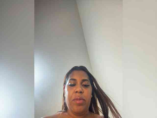 LucyDalton webcam