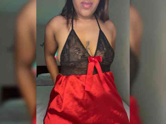 LucyDalton webcam