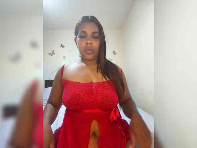 LucyDalton webcam
