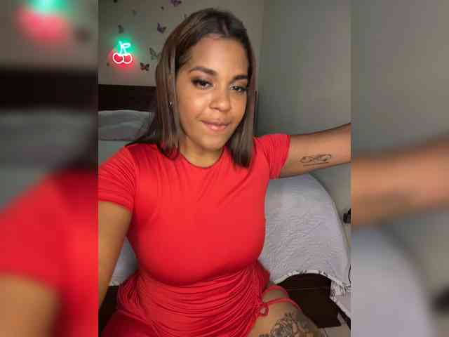 LucyDalton webcam
