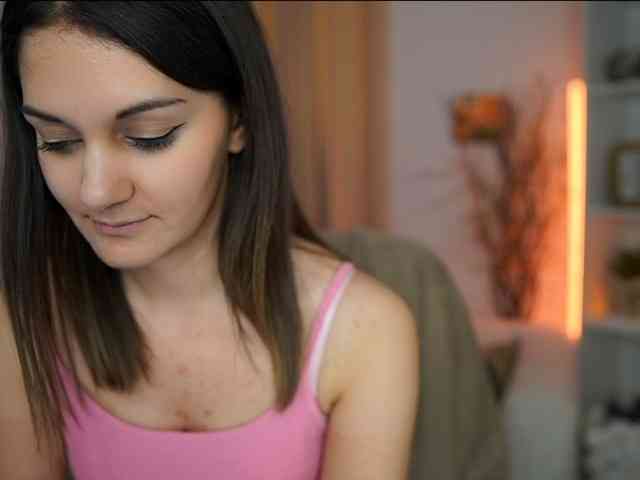 ClaraMoon webcam