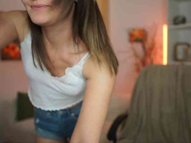 ClaraMoon webcam