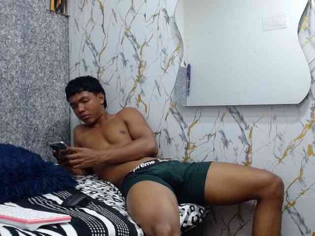 lonjitas-twink-hot