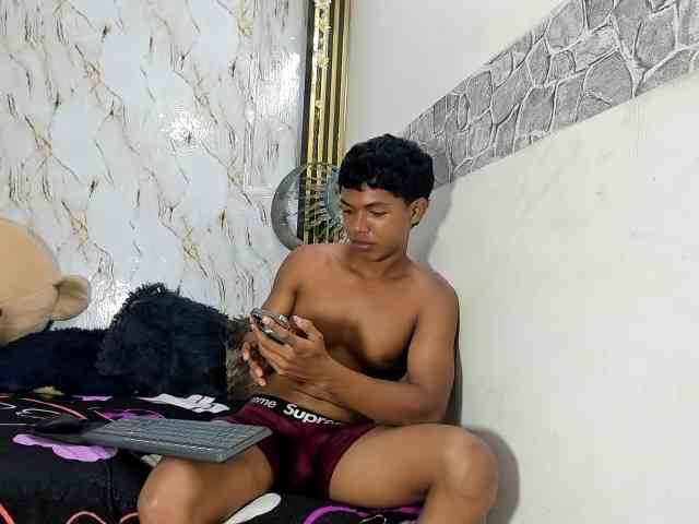 lonjitas-twink-hot