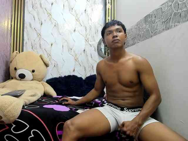 lonjitas-twink-hot