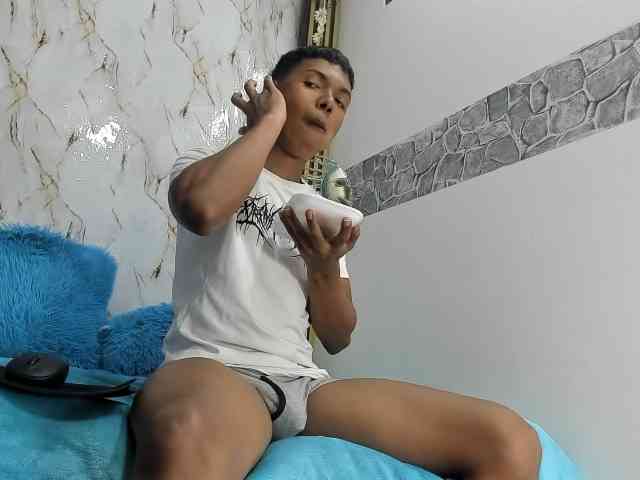 lonjitas-twink-hot
