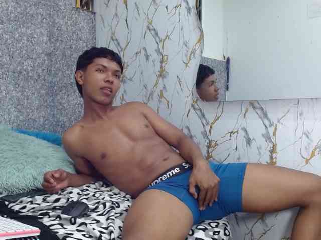 lonjitas-twink-hot