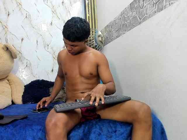 lonjitas-twink-hot