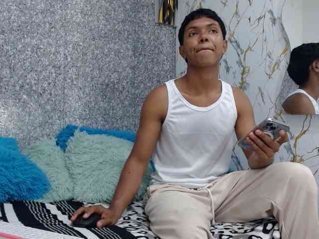 lonjitas-twink-hot