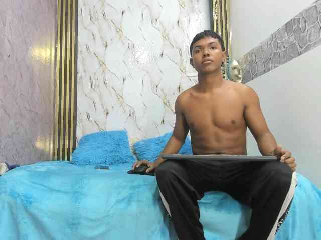 lonjitas-twink-hot