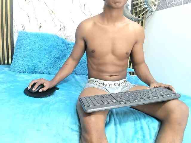 lonjitas-twink-hot