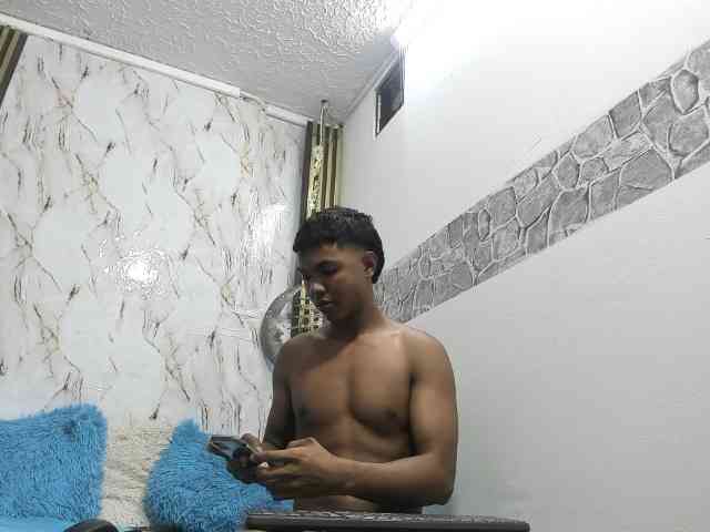 lonjitas-twink-hot