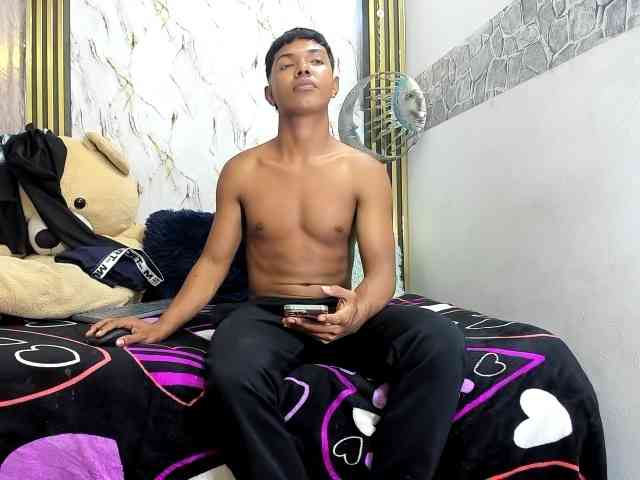 lonjitas-twink-hot