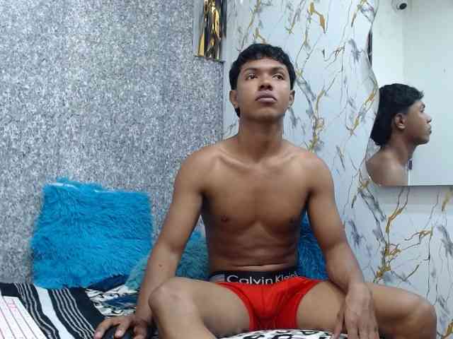 lonjitas-twink-hot