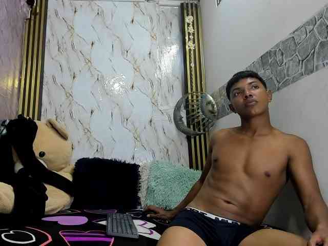 lonjitas-twink-hot